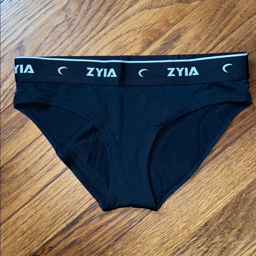 XS NEW Zyia athletic performance underwear (2)